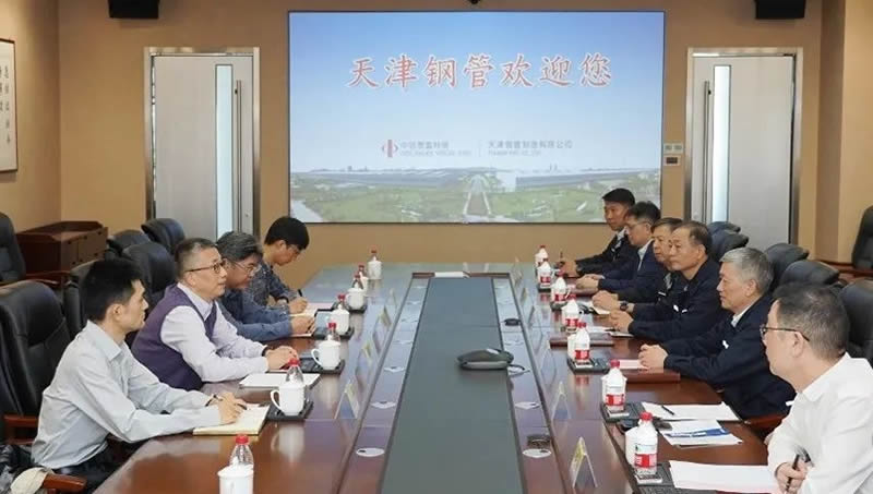 中信集团科技信息化部总经理赵磊调研天津大无缝钢管助力智能制造 中信集团科技信息化部总经理赵磊调研天津大无缝钢管助力智能制造